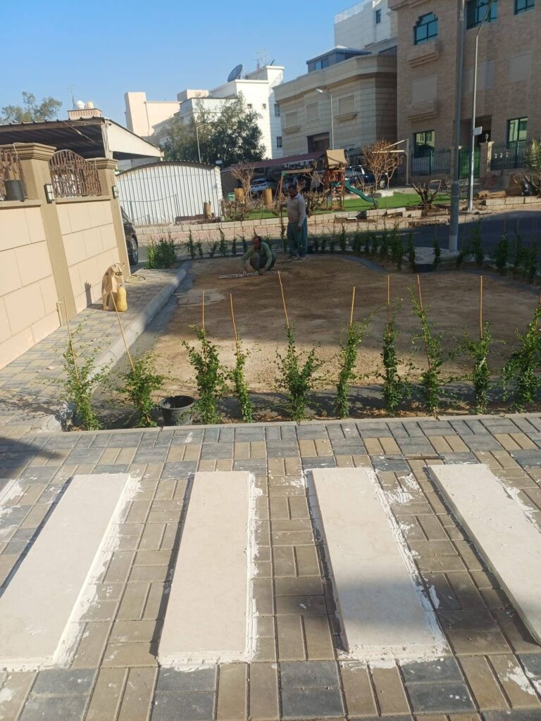 علامات مبكرة تستدعي منسق حدائق بالرياض